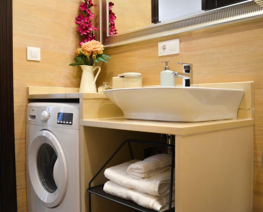 Apartamento San Jacinto III إشبيلية المظهر الخارجي الصورة